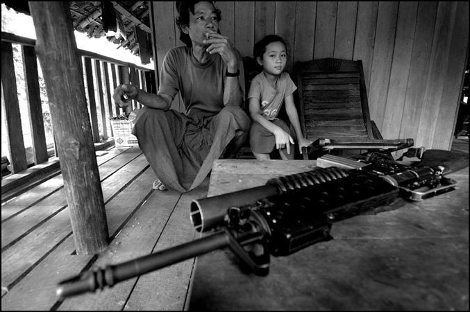 Guérillero Karen, Birmanie, 2005 © Manon Ott